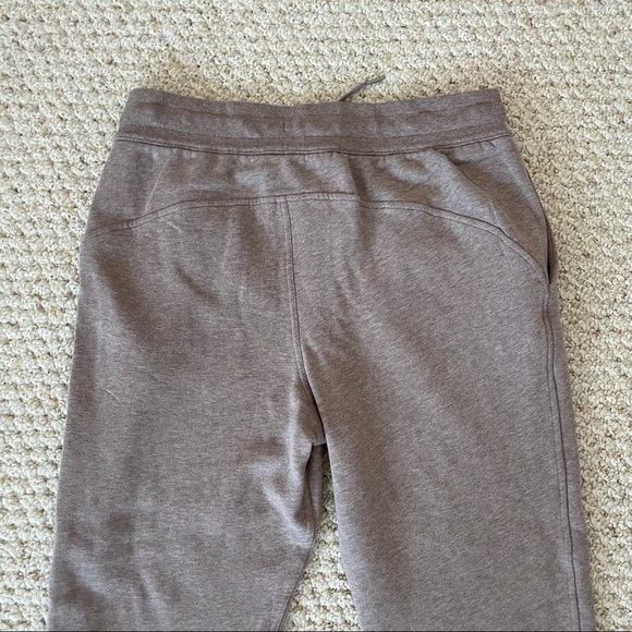 Lululemon Scuba Jogger - Picture 4 of 7